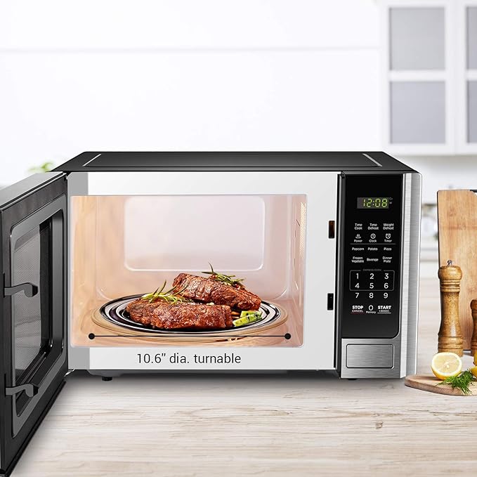 BLACK+DECKER Digital Microwave Oven with Turntable Push-Button Door, Child Safety Lock, Stainless Steel, 0.9 Cu Ft