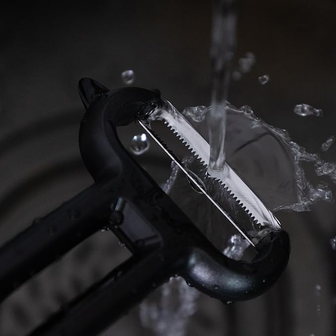 Linoroso 3 Pieces Vegetable Peeler Set with Straight Peeler, Serrated Peeler and Julienne Y-Peeler, Dishwasher Safe Classic Fruit Peeler for Kitchen, Potato Peelers for Peeling veggie and Food, Black