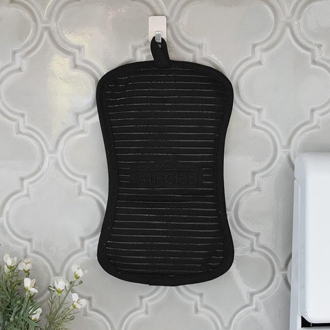 All-Clad Premium Pot Holder & Hot Pad: Heat Resistant to 500 Degrees - 100% Cotton, 10"x6.25" Hot Pad for Kitchen and Barbeque, (1-Pack), Black