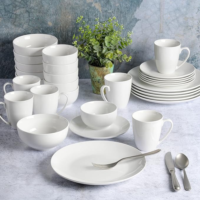 Gibson Home Oslo 8-Piece Dinner Plate Set – Porcelain, Chip & Scratch Resistant, White with Black Rim – Modern Round Plates for Everyday Use & Entertaining